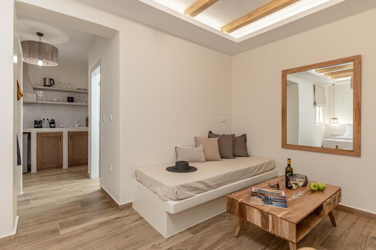 Heavenly Suites & Studios Naxos City Eksteriør billede