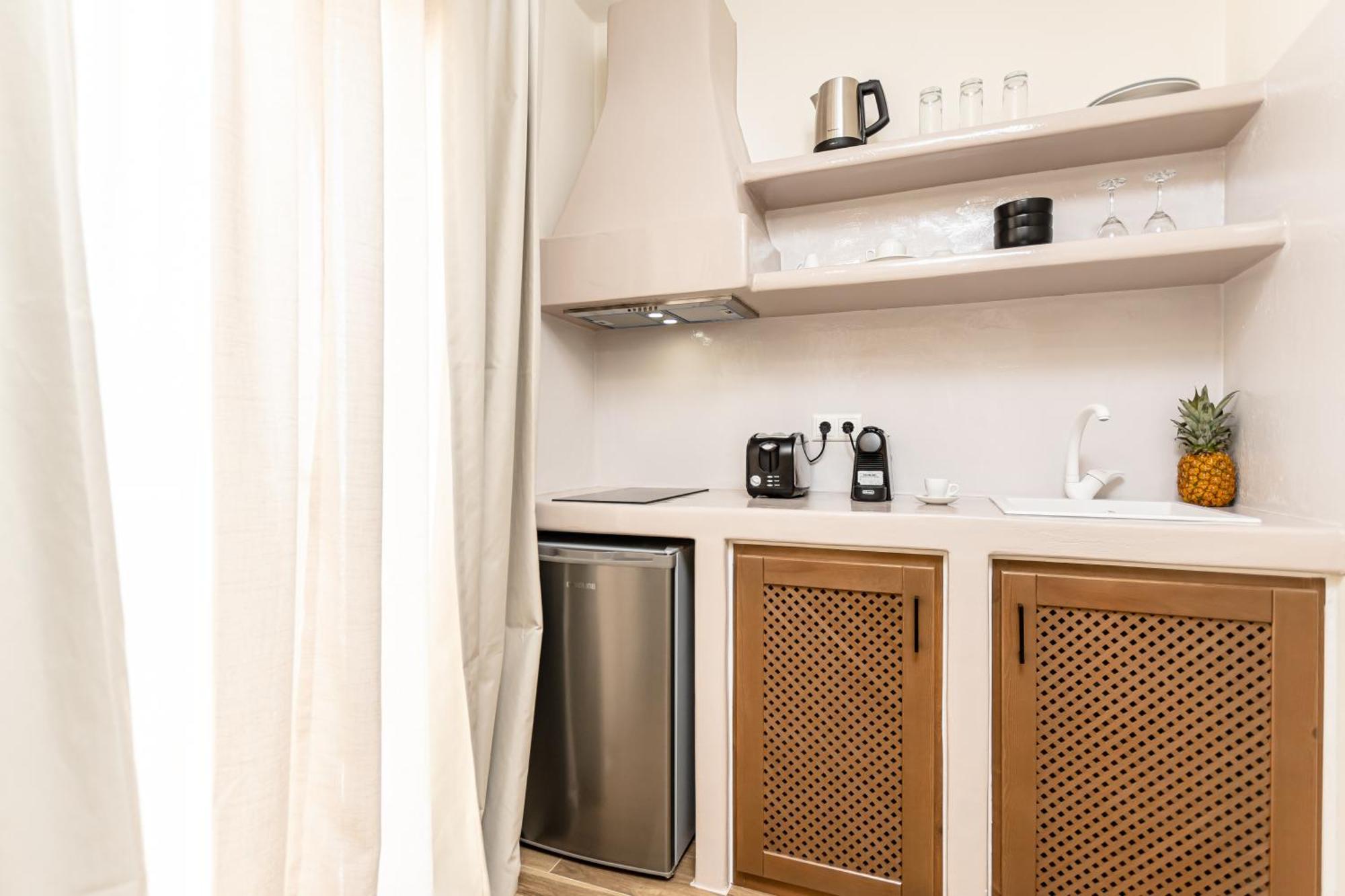 Heavenly Suites & Studios Naxos City Eksteriør billede