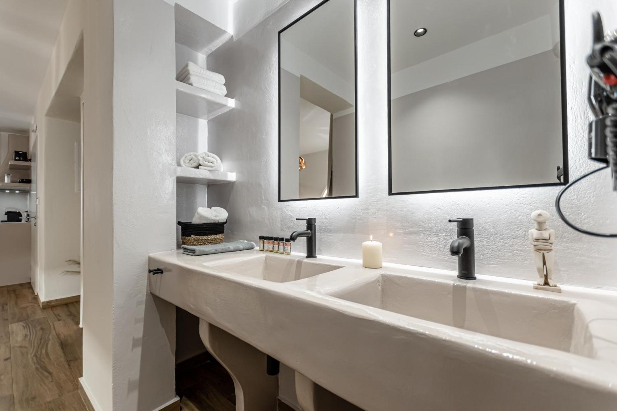 Heavenly Suites & Studios Naxos City Eksteriør billede